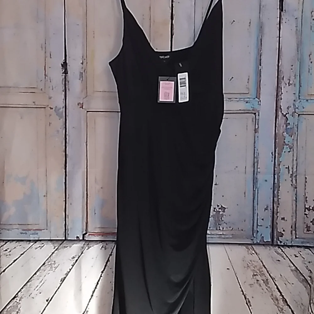 See updated listing Slvls V-neck Surplus Charmeuse Midi Wrap Dress Midnight - Picture 5 of 9